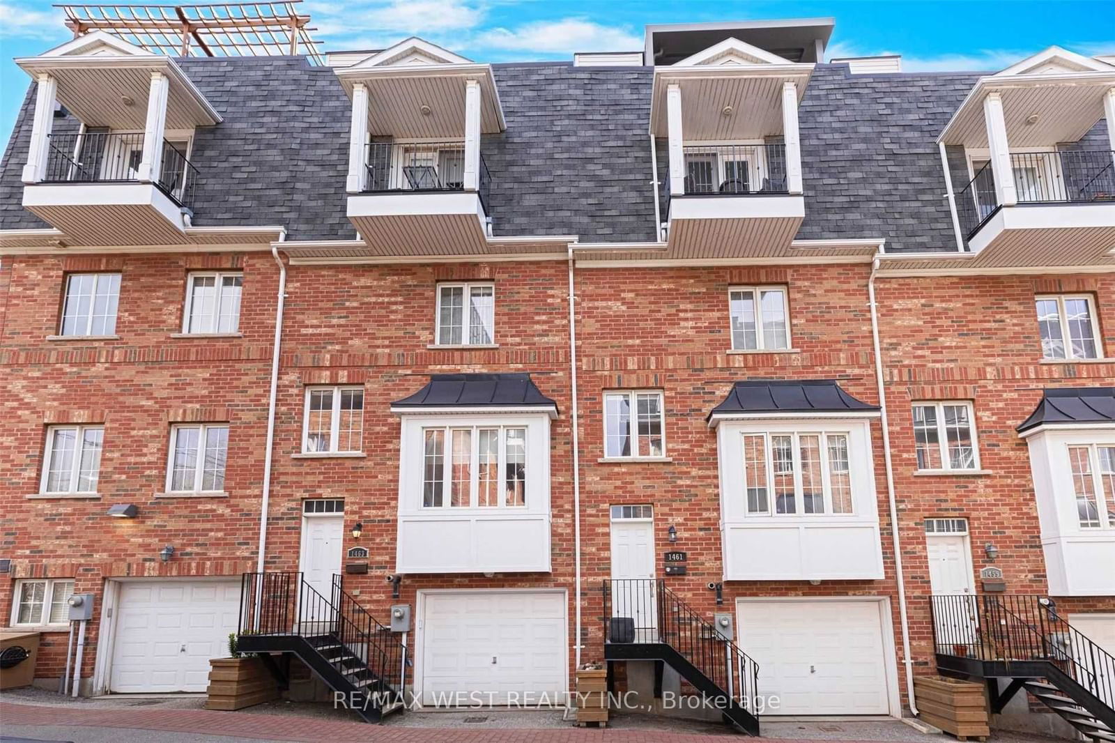 Townhouse for lease at 1463 Queen Street, Toronto, Greenwood-Coxwell, M4L 1E2 - MLS: E11917846