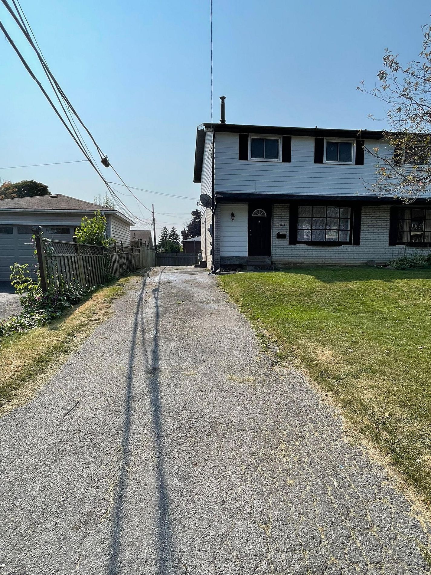 Semi-Detached House leased at 1364 Lakefield Street, Oshawa, Lakeview, L1J 3Y7 - MLS: E11918765