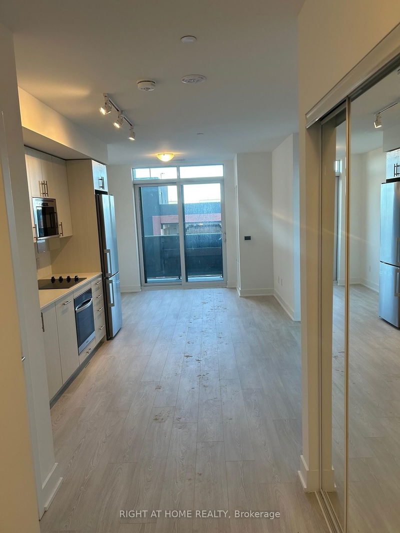 home for lease on 336-2545 Simcoe Street N