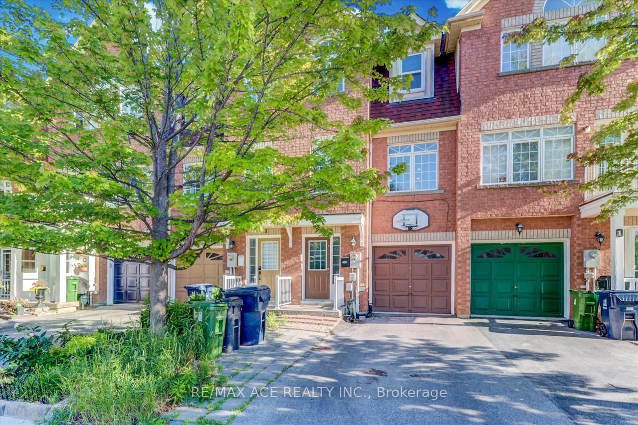 Townhouse for lease at Main-3 Blair Street, Toronto, O'Connor-Parkview, M4B 3N5 - MLS: E11919553