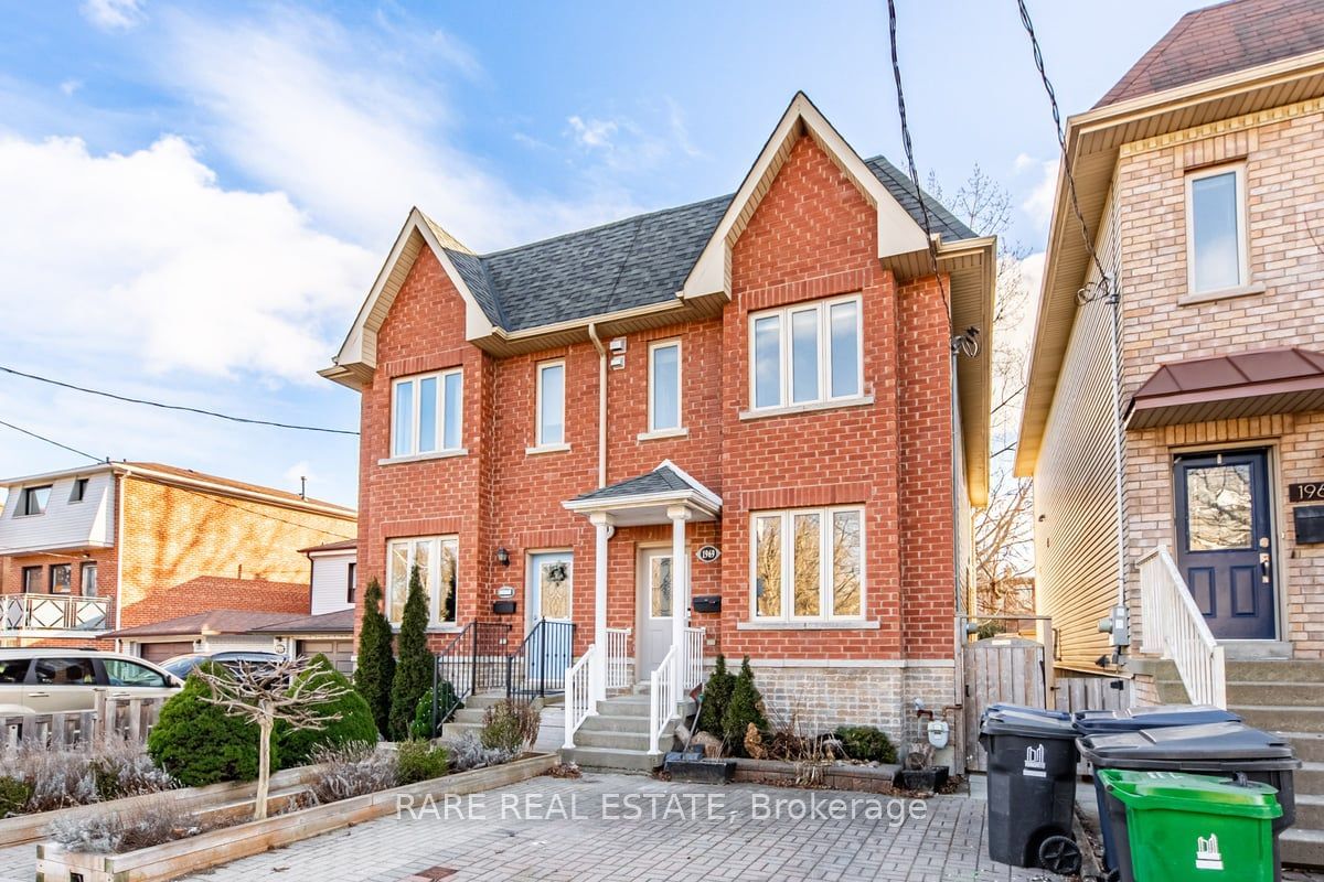 Semi-Detached House leased at Upper-1969 Dundas Street, Toronto, Woodbine Corridor, M4L 1M7 - MLS: E11919684