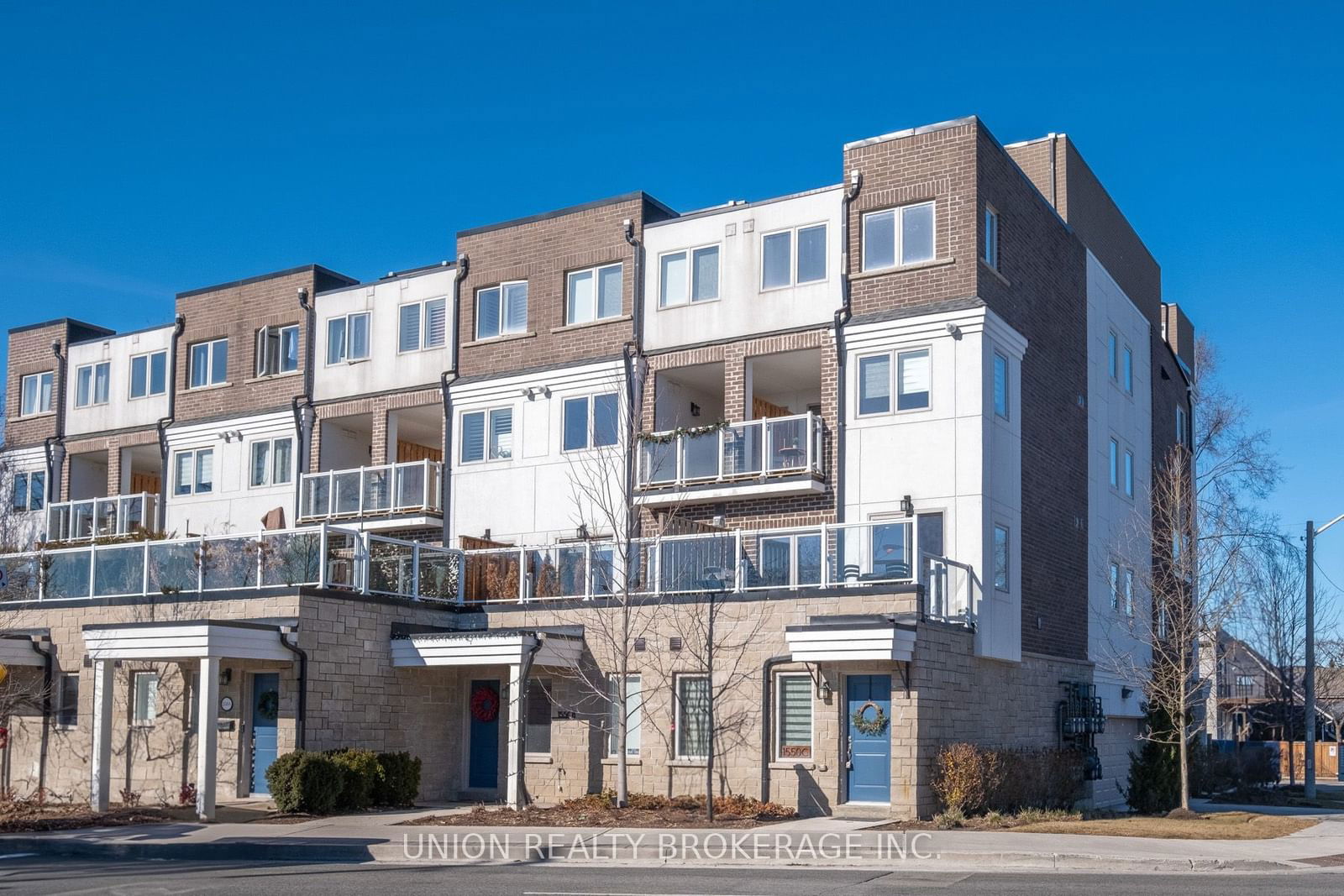 Townhouse sold at 1550 C Kingston Road, Toronto, Birchcliffe-Cliffside, M1N 1R7 - MLS: E11920169