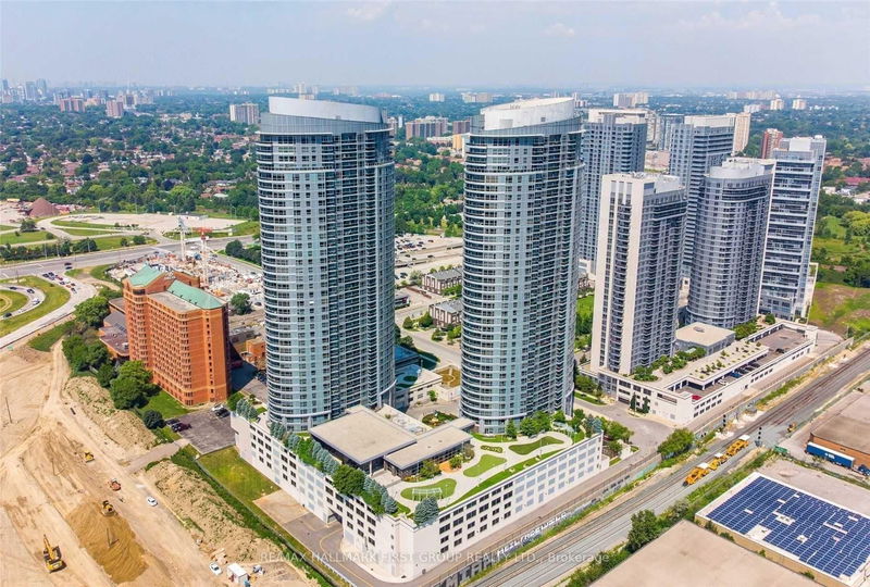 home for lease on 1409-125 Village Green Square
