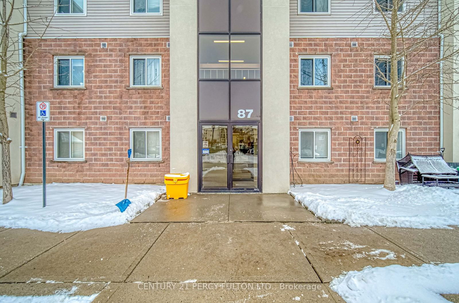 Condo for sale at 301-87 Aspen Springs Drive, Clarington, Bowmanville, L1C 5J8 - MLS: E11920611