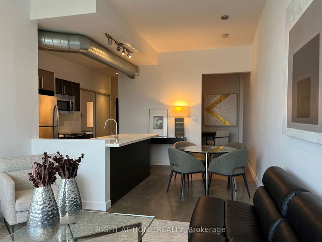 607 - 625 Queen Street
