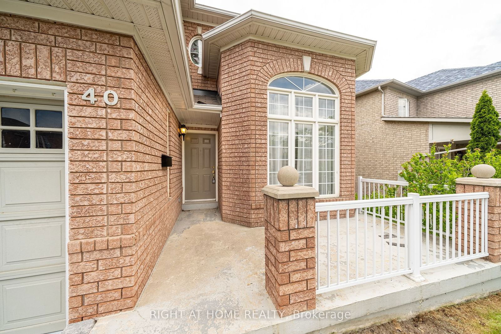 Detached House sold at 40 Nobbs Drive, Ajax, Northwest Ajax, L1T 4L9 - MLS: E11921260