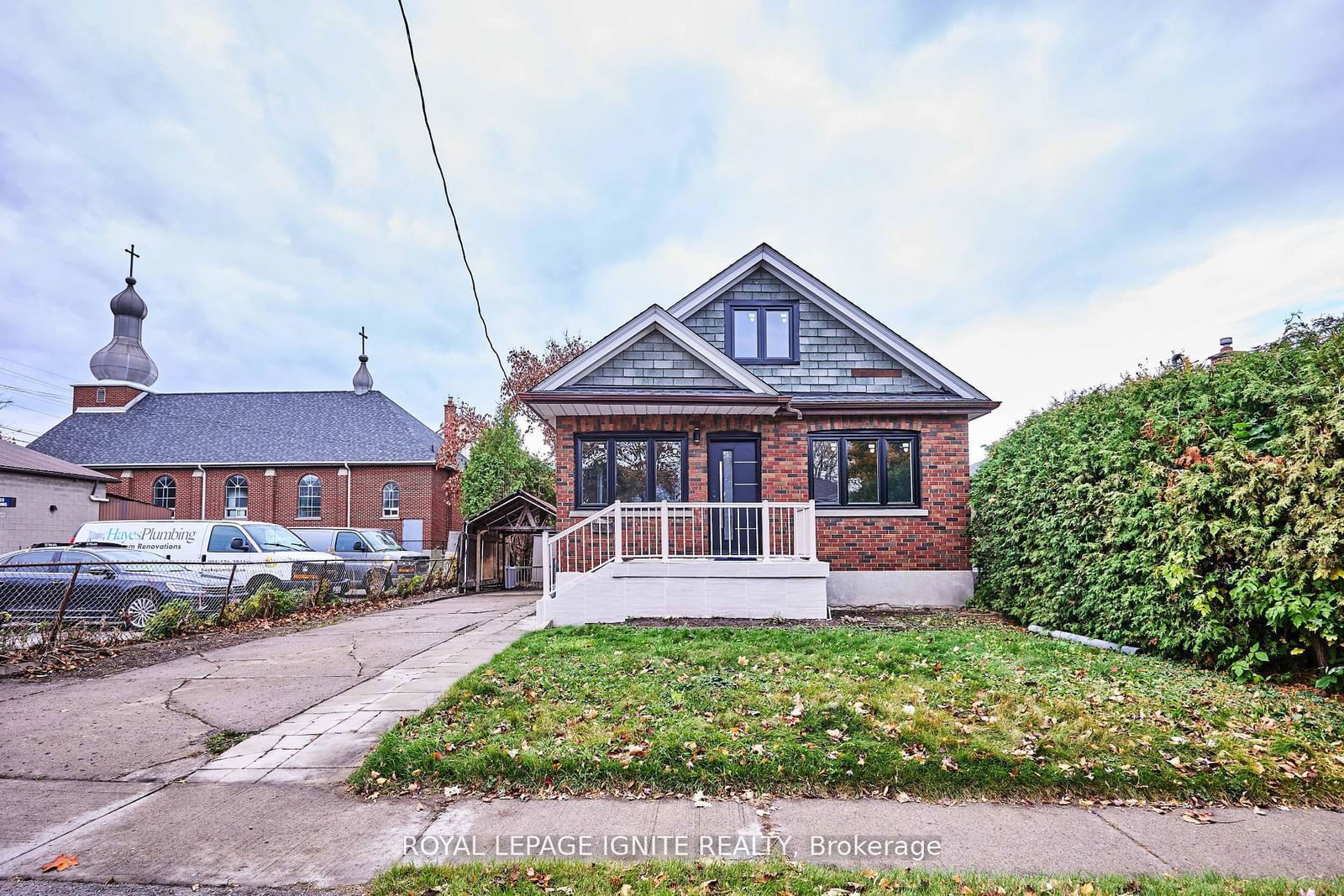 Detached House for lease at 255 Graburn Avenue, Oshawa, Central, L1H 3A9 - MLS: E11921389