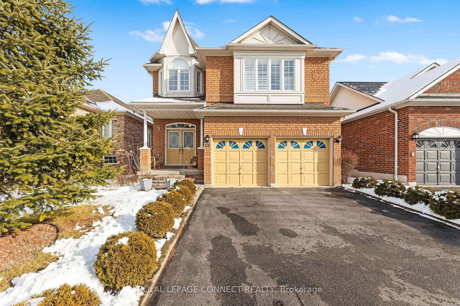 Detached House for sale at 15 Root Crescent, Ajax, Northwest Ajax, L1T 4J8 - MLS: E11921487