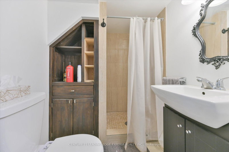 Lower - 24 Torrens Ave, Toronto, M4K 2H8 | Image 3