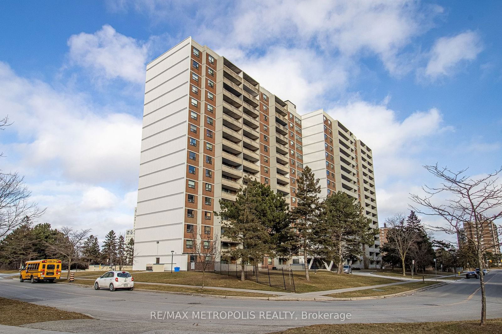 Condo for lease at 1405-100 Prudential Drive, Toronto, Dorset Park, M1P 4V4 - MLS: E11921650