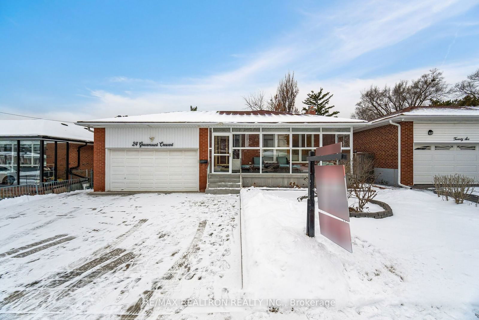 Detached House sold at 24 Gracemount Crescent, Toronto, Woburn, M1G 1K3 - MLS: E11922271