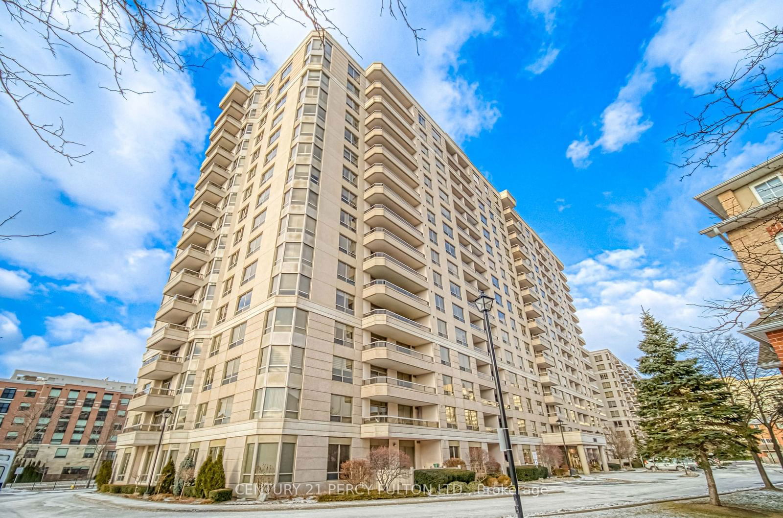 Condo sold at 114-1000 The Esplanade, Pickering, Town Centre, L1V 6V4 - MLS: E11922530