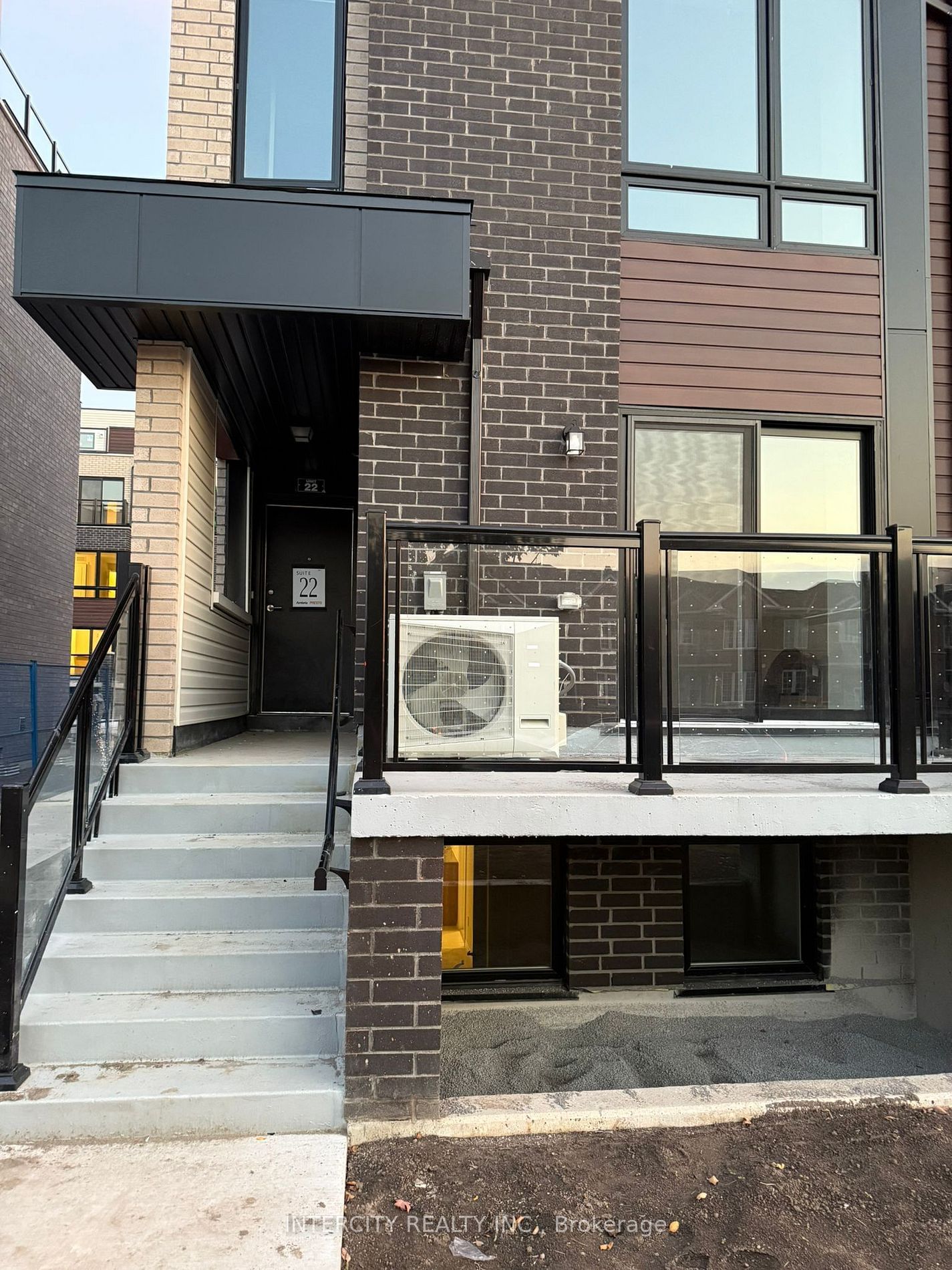 Townhouse leased at 20-235 McLevin Avenue, Toronto, Malvern, M1B 0E8 - MLS: E11922592