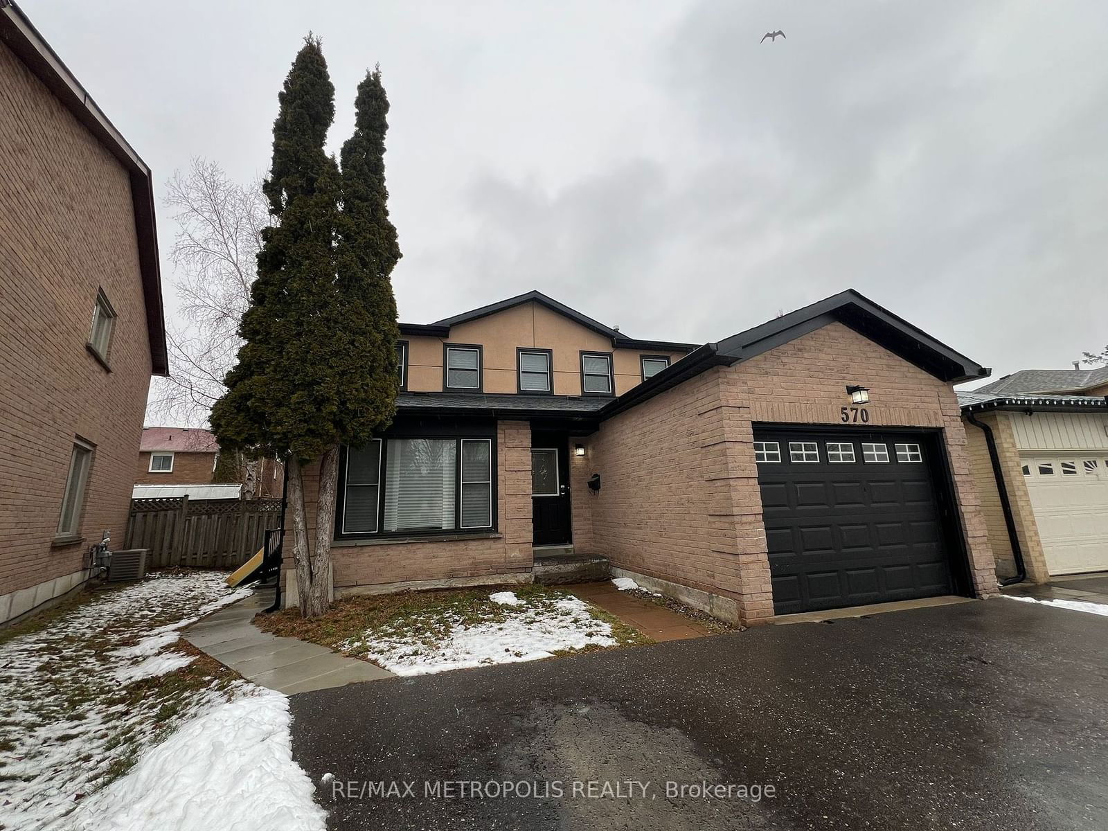 Detached House for lease at LOWER-570 Springview Drive, Pickering, Amberlea, L1V 4X2 - MLS: E11922850