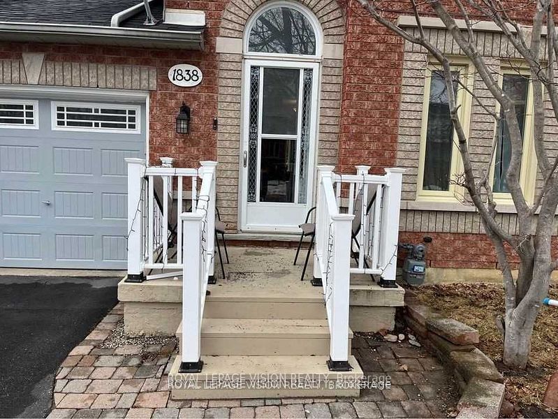 Townhouse for lease at 1838 Woodgate Court, Oshawa, Samac, L1G 7Z1 - MLS: E11922990