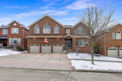 843 Primrose Crt, Pickering - Liverpool