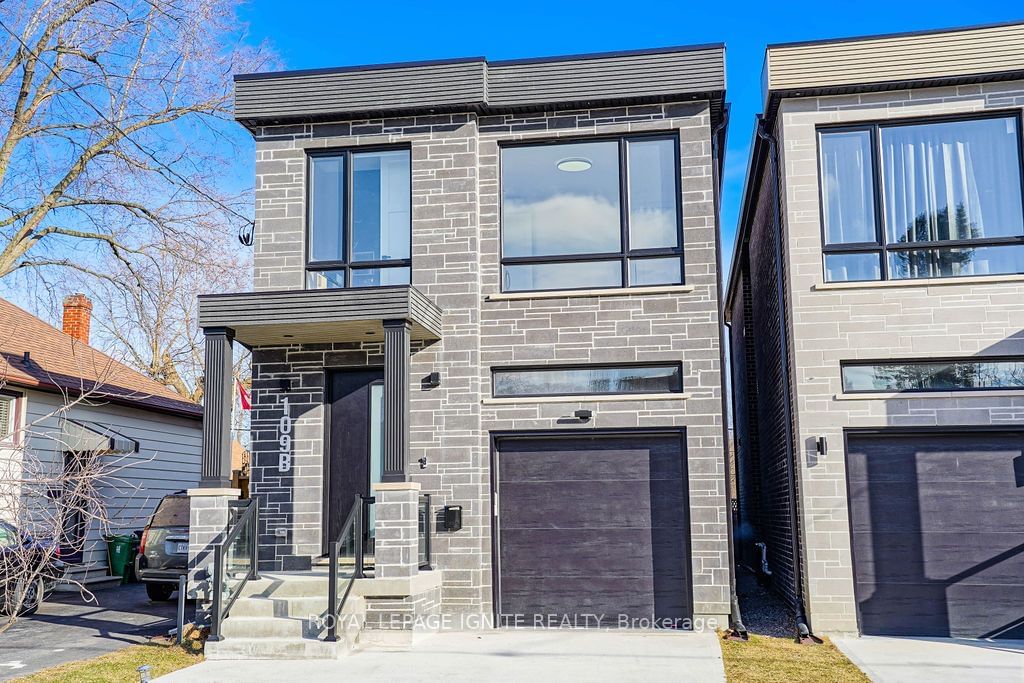 Detached House for sale at 109B Heale Avenue, Toronto, Birchcliffe-Cliffside, M1N 3Y2 - MLS: E11923638