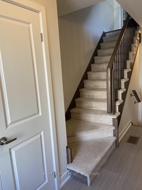 31 - 56 Pallock Hill Way, Whitby, L1R 0N5 | Image 2