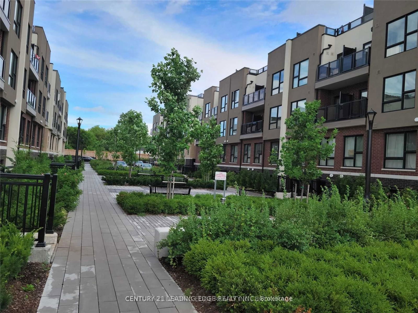 Townhouse leased at 301-8825 Sheppard Avenue, Toronto, Rouge E11, M1B 0E3 - MLS: E11924344