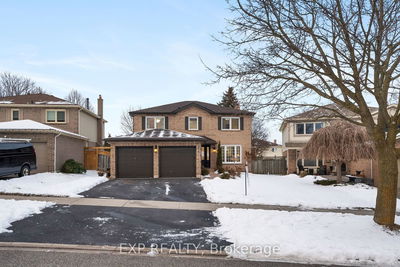 216 Bassett Blvd, Whitby - Pringle Creek