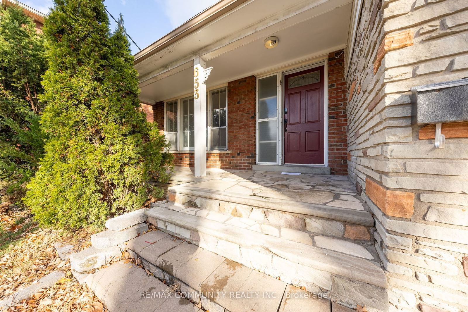 Detached House for lease at Upper-653 Meadowvale Road, Toronto, Highland Creek, M1C 1T1 - MLS: E11924835