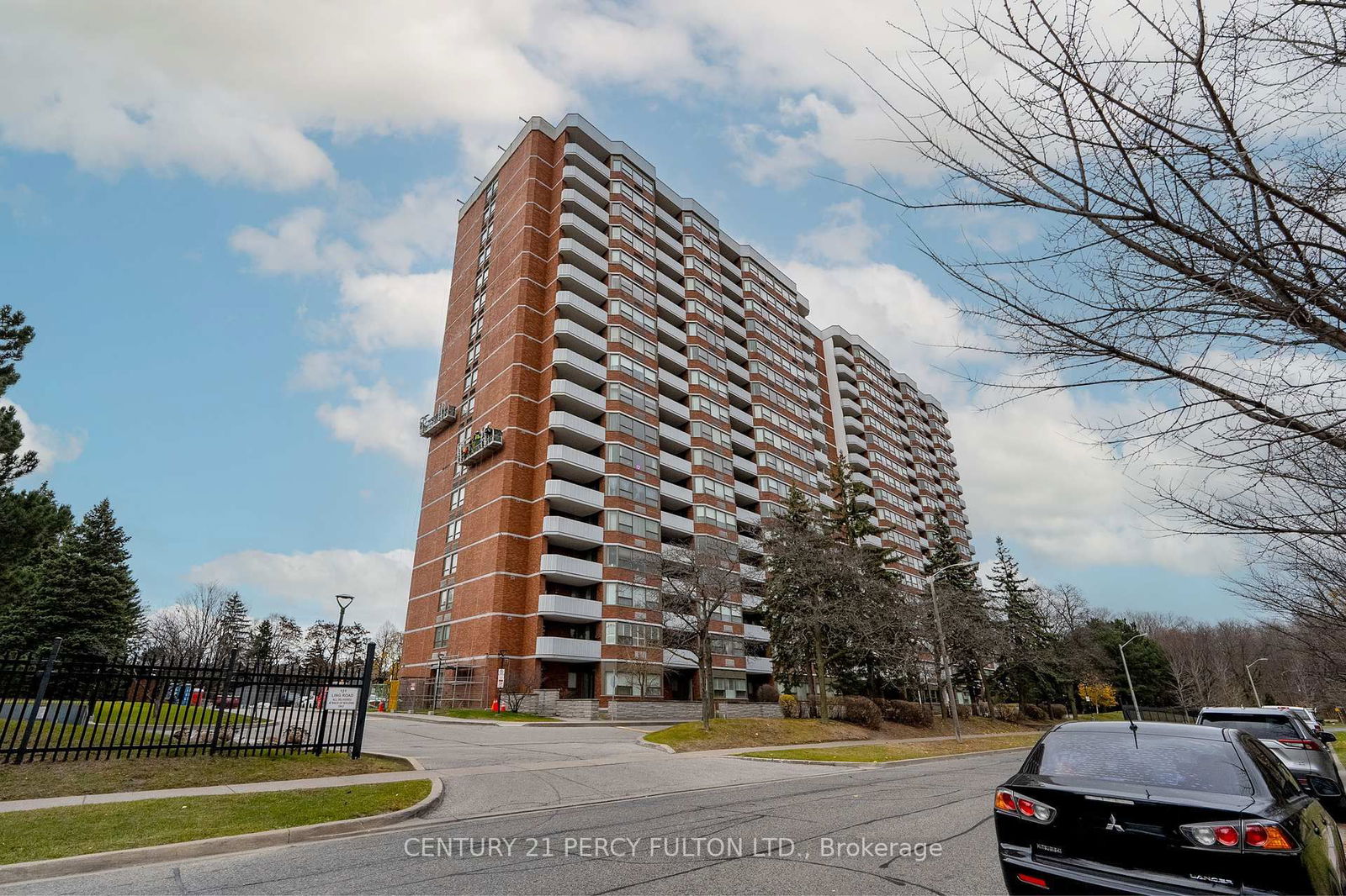 Building at 121 Ling Road, Toronto, West Hill