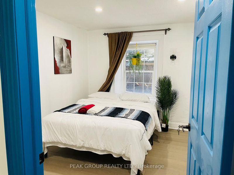 home for lease on S02-2319 Wildwood Crescent