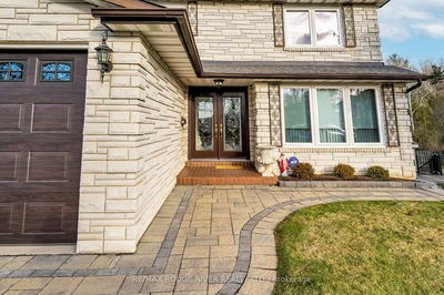 1038 Pinetree Crt, Oshawa - Eastdale image-0-1