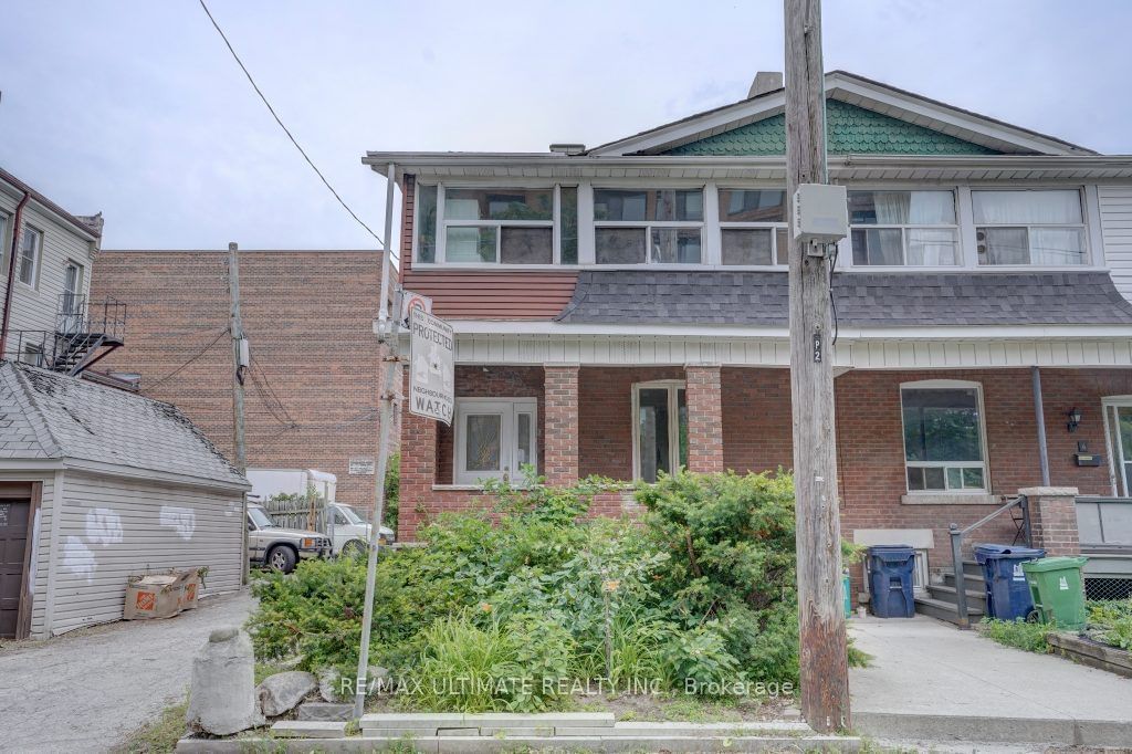 Semi-Detached House for sale at 2 Dearbourne Avenue, Toronto, North Riverdale, M4K 1M7 - MLS: E11925407