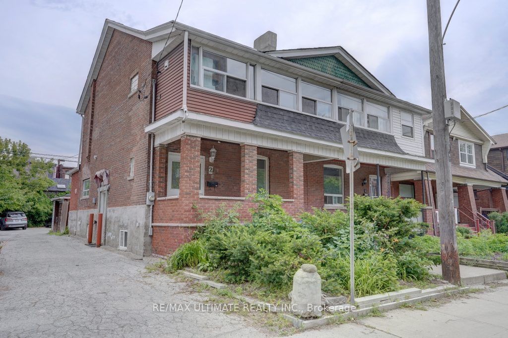 Semi-Detached House for sale at 2 Dearbourne Avenue, Toronto, North Riverdale, M4K 1M7 - MLS: E11925407