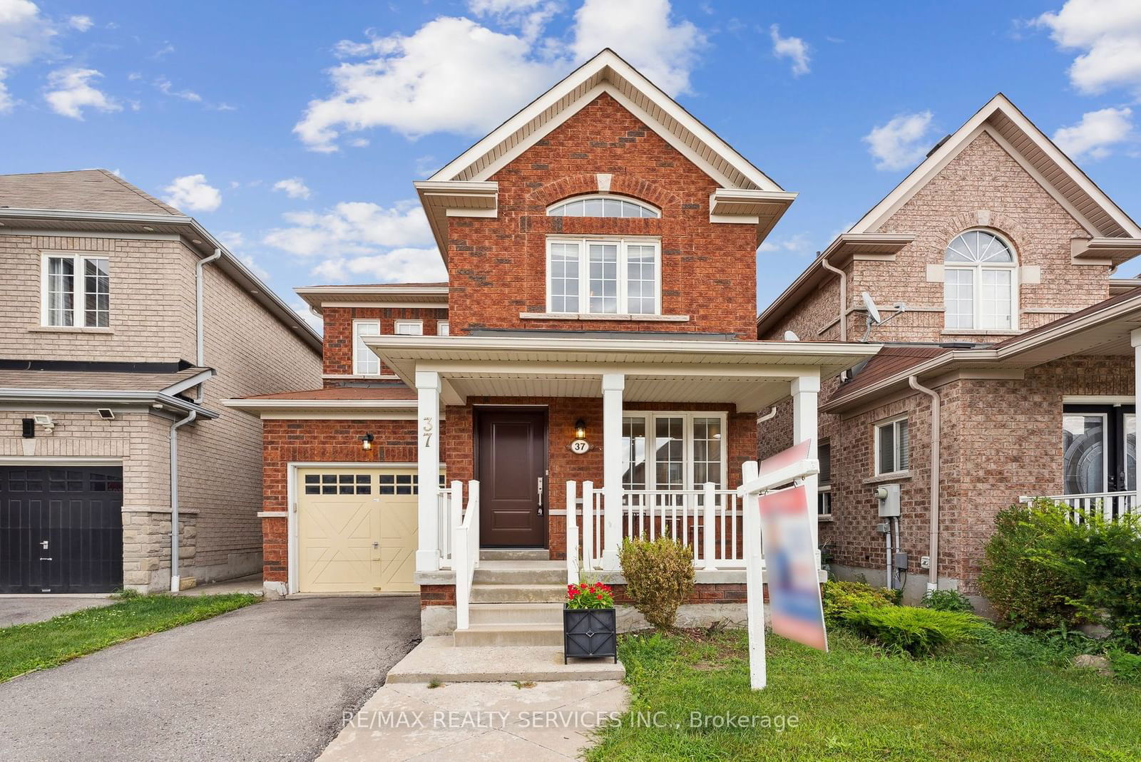 Detached House sold at 37 Pughe Street, Ajax, Northwest Ajax, L1T 0E6 - MLS: E11925495