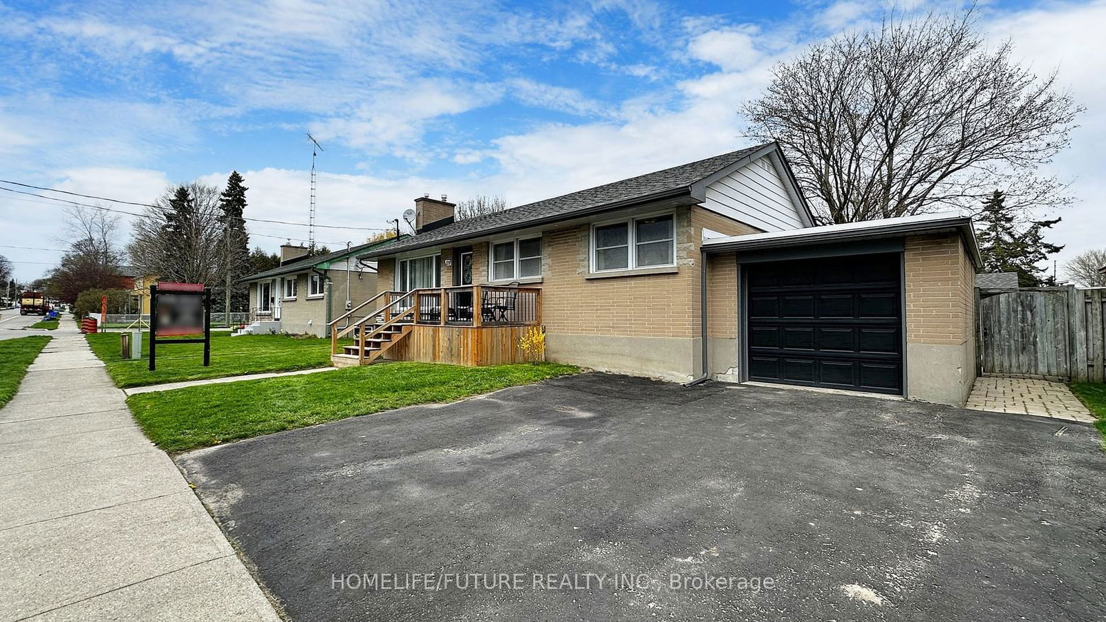 Detached House for sale at 109 Ontario Street, Clarington, Bowmanville, L1C 2T3 - MLS: E11925822