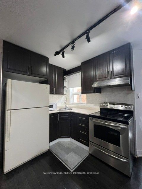 Upper Level for lease at 2637 Eglinton Avenue, Toronto, Kennedy Park, M1K 2S2 - MLS: E11926088