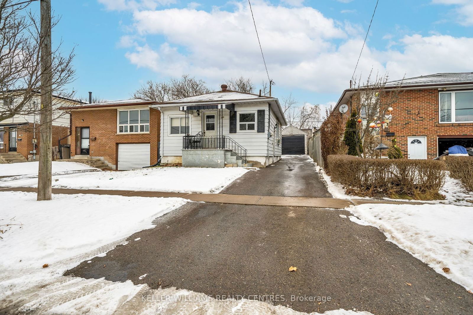 Detached House sold at 340 Pine Avenue, Oshawa, Vanier, L1J 2H4 - MLS: E11926096