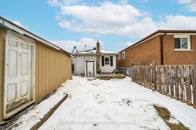 340 Pine Ave, Oshawa - Vanier image-0-3