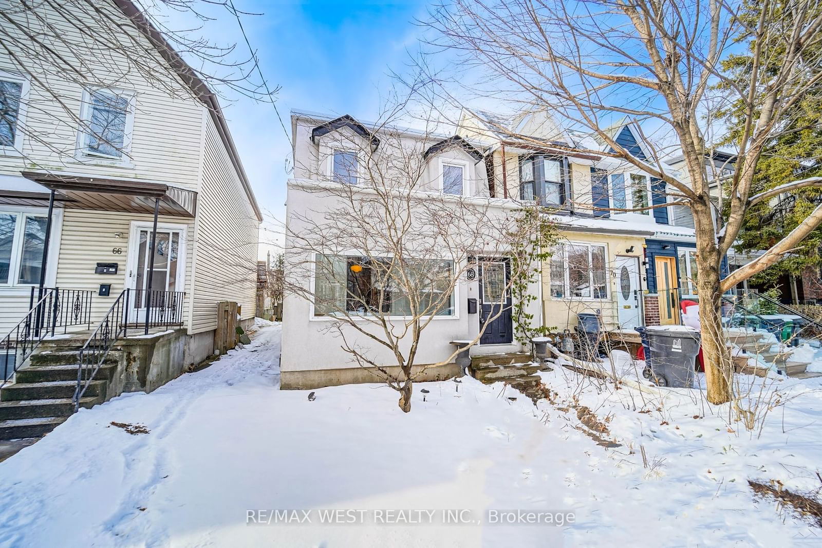 Detached House for sale at 68 Hastings Avenue, Toronto, South Riverdale, M4L 2L2 - MLS: E11926578