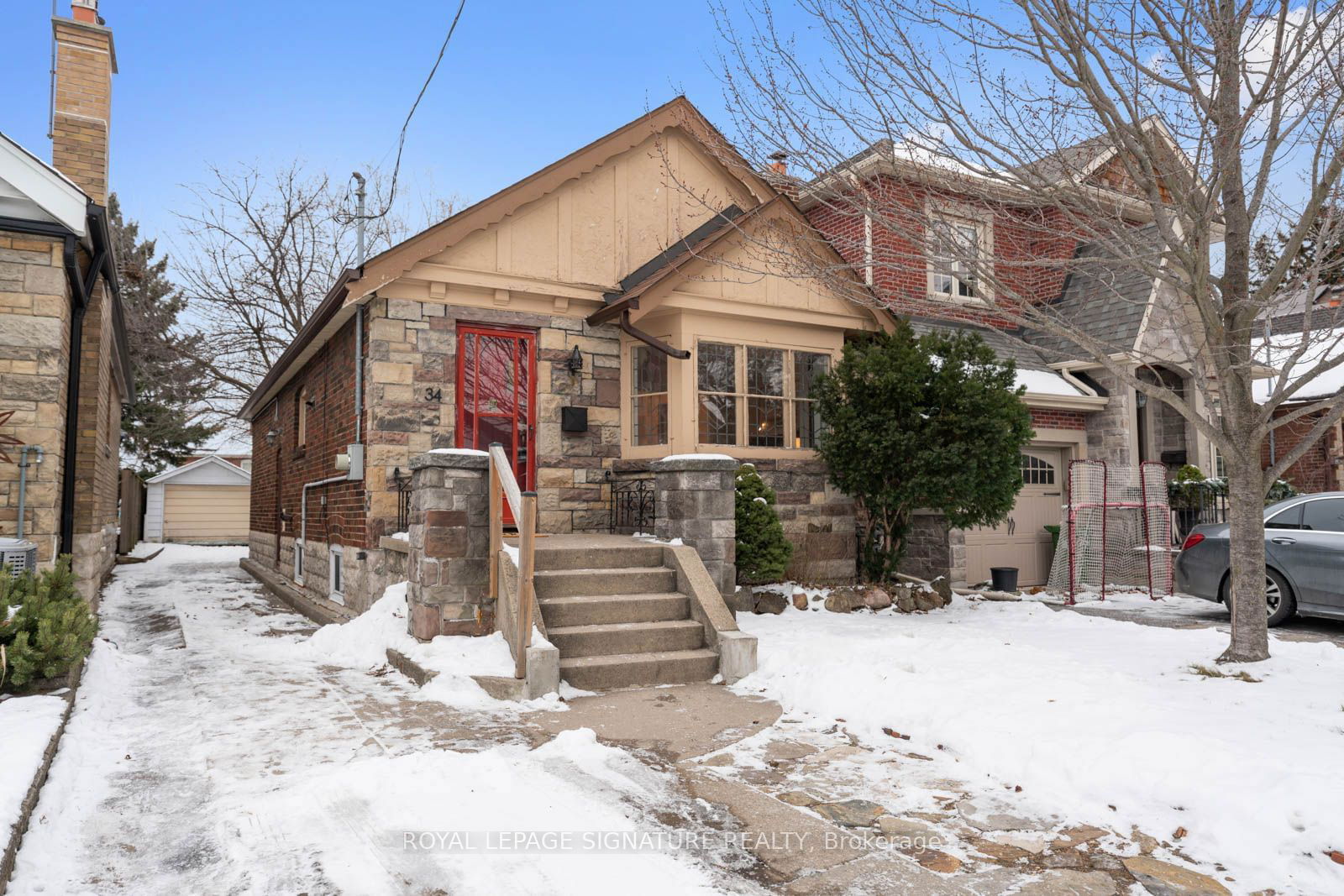 Detached House sold at 34 Wolverton Avenue, Toronto, East York, M4J 3H8 - MLS: E11926665