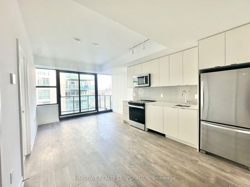 home for lease on 416 B-1604 Charles Street