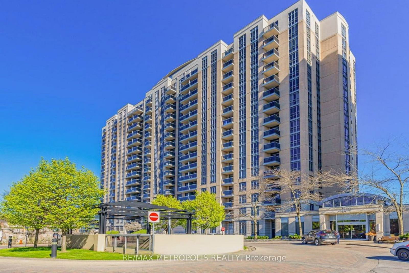 Condo sold at 1002-8 Mondeo Drive, Toronto, Dorset Park, M1P 5C7 - MLS: E11926837