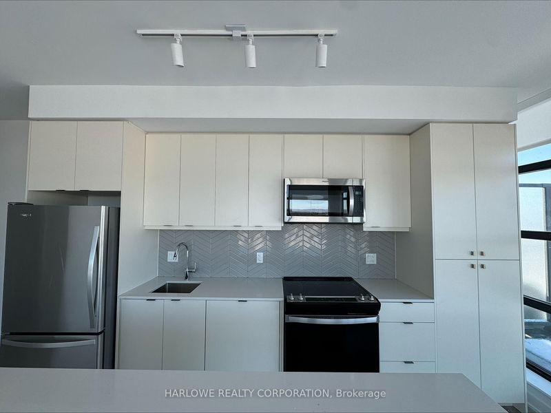 home for lease on PH1805-1606 Charles Street