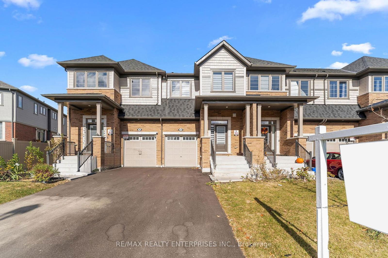 Townhouse for sale at 54 Bayardo Drive, Oshawa, Windfields, L1H 7K4 - MLS: E11927506