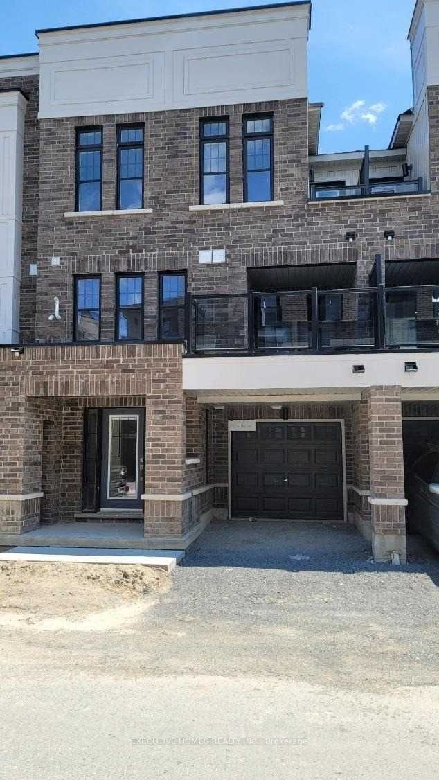 Townhouse for lease at 237 Lord Elgin Lane, Clarington, Bowmanville, L1C 7E8 - MLS: E11927797