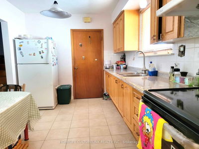 36 Cavehill Cres, Toronto - Wexford-Maryvale image-0-4