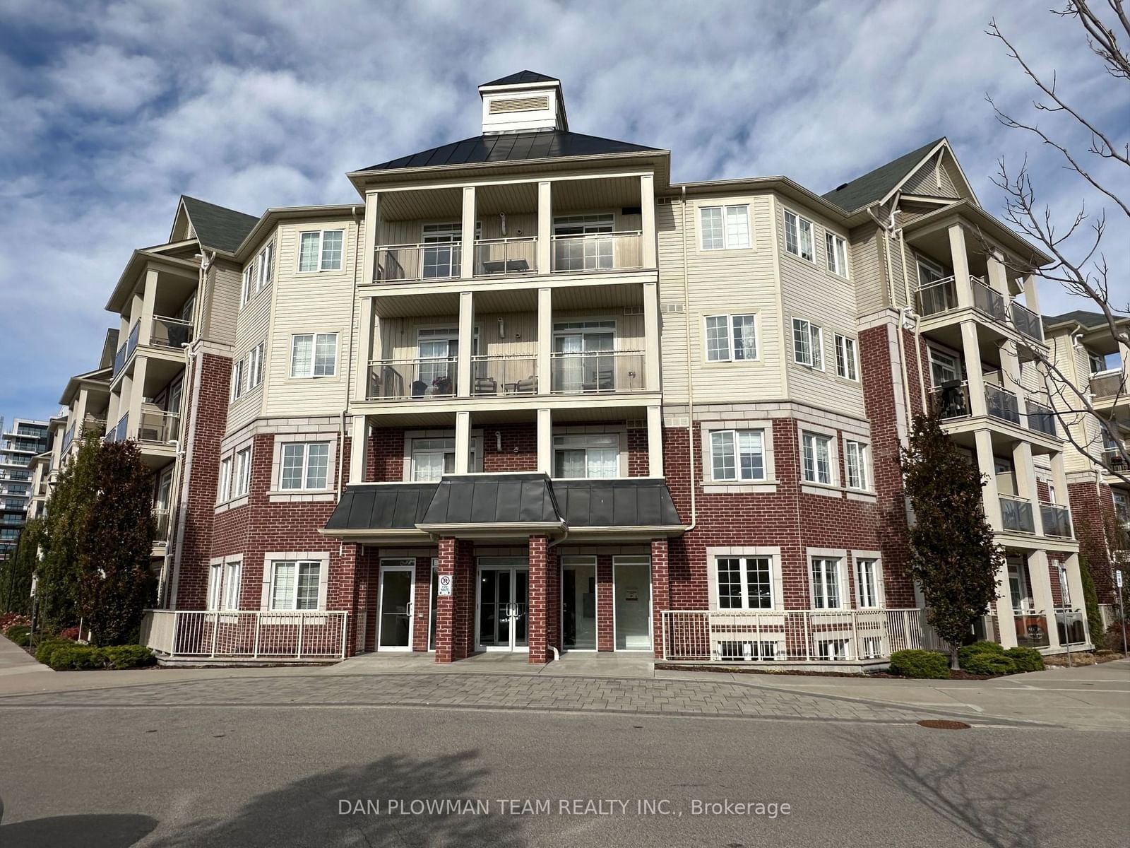 Condo leased at 320-84 Aspen Springs Drive, Clarington, Bowmanville, L1C 0V3 - MLS: E11928071