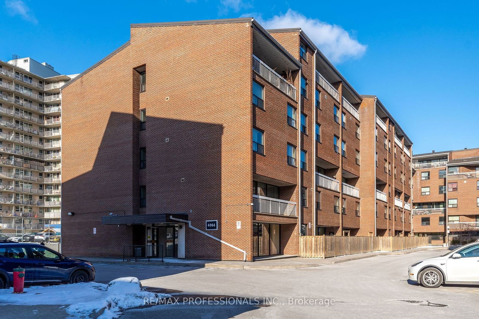 Condo for sale at 515-4064 Lawrence Avenue, Toronto, West Hill, M1E 4V6 - MLS: E11928180