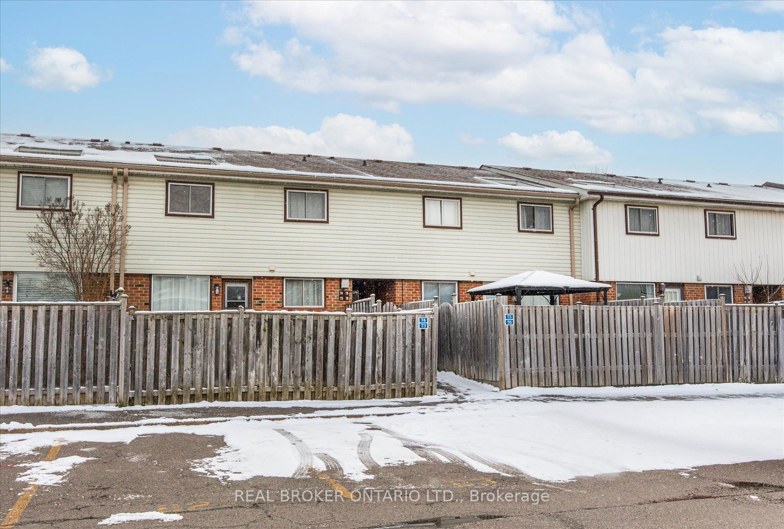 Townhouse for sale at 74-120 Nonquon Road, Oshawa, Centennial, L1G 7E6 - MLS: E11928722