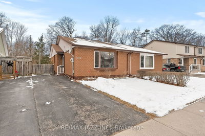 1072 Central Park Blvd, Oshawa - Centennial image-0-2