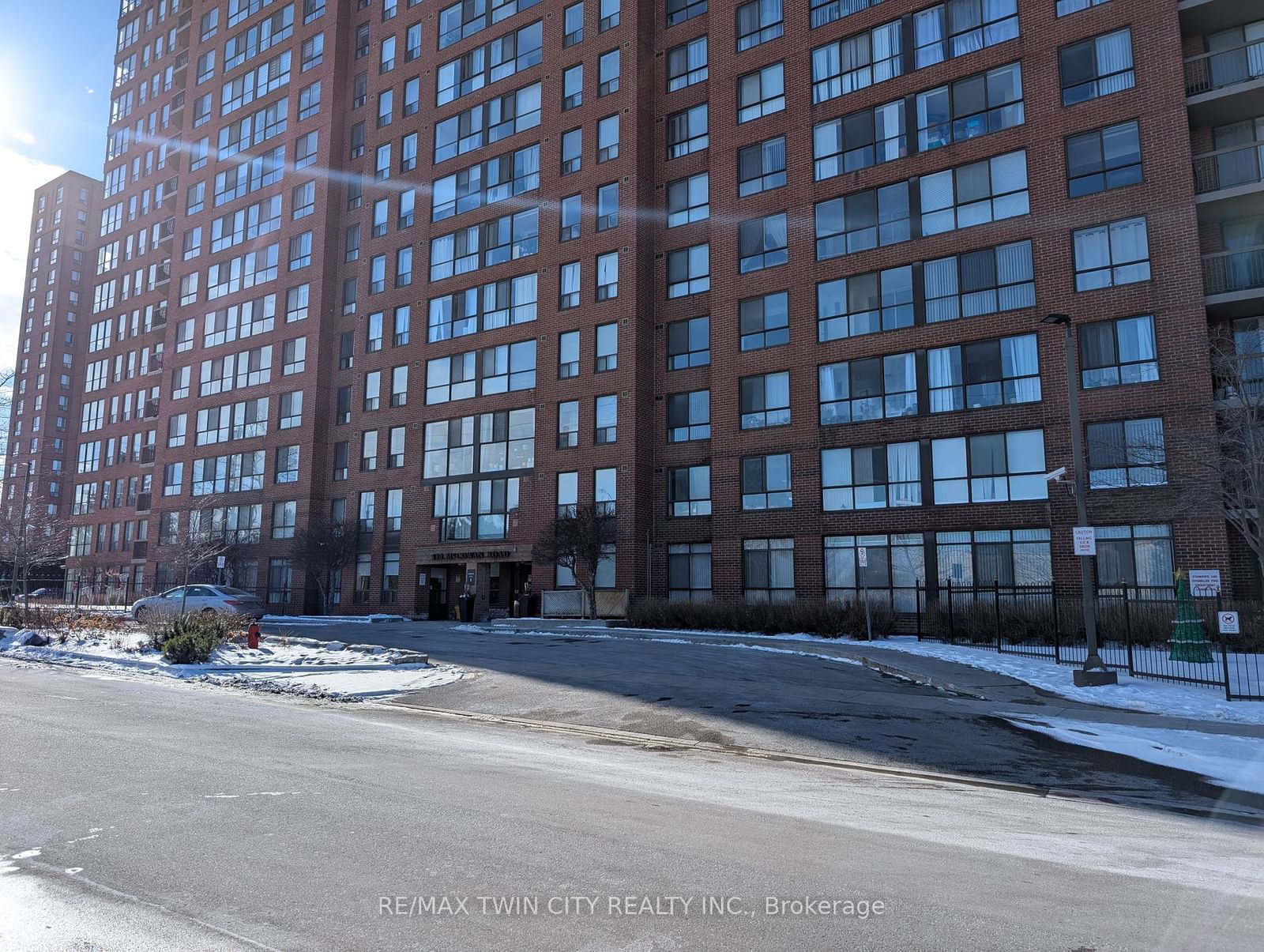 Condo for lease at 1608-330 Mccowan Road, Toronto, Eglinton East, M1J 3N3 - MLS: E11929584