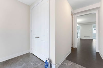 19 HOAD St, Clarington - Newcastle image-0-2