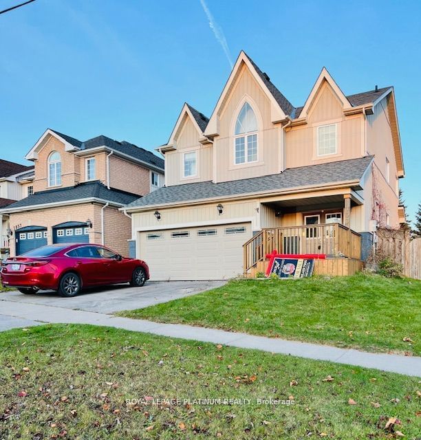 Detached House for lease at 1033 Grandview Street, Oshawa, Pinecrest, L1K 2S8 - MLS: E11929974